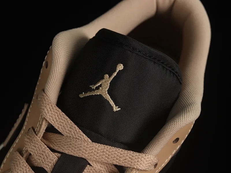 All categories Air Jordan Jordan series basketball shoes Air Jordan 1 Low G version pure original Air Jordan 1 Low "Desert" AJ1 Joe 1 milk tea color cultural and leisure sports sneakers DC0774-201